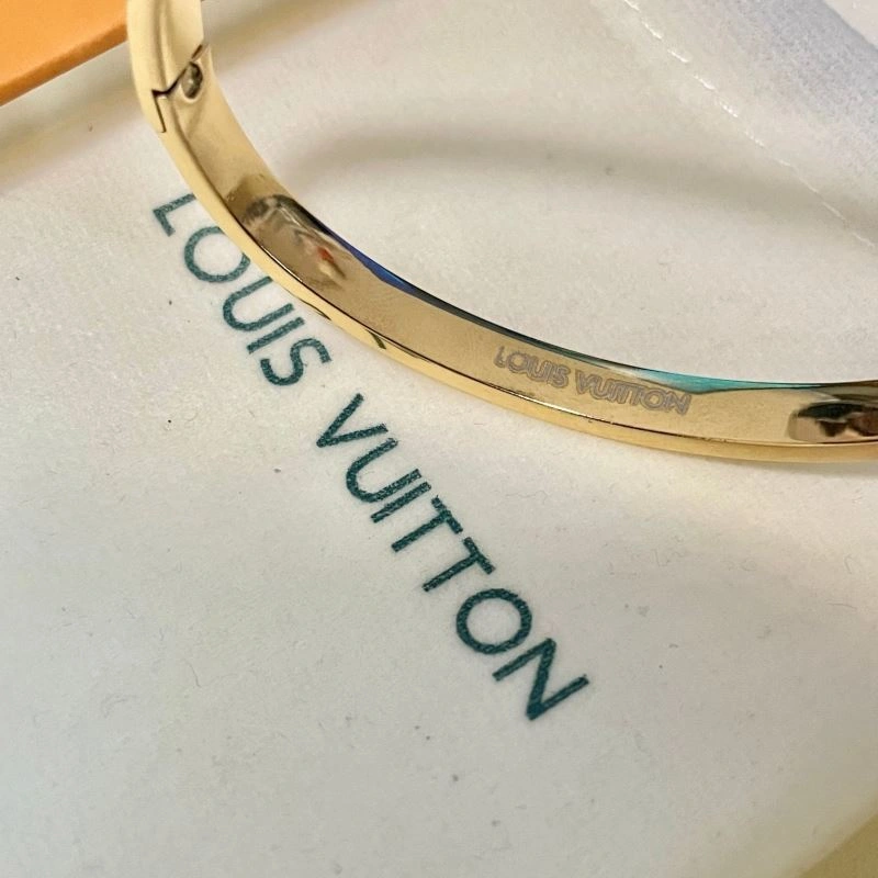 Seasonal Louis Vuitton Bracelets 250303