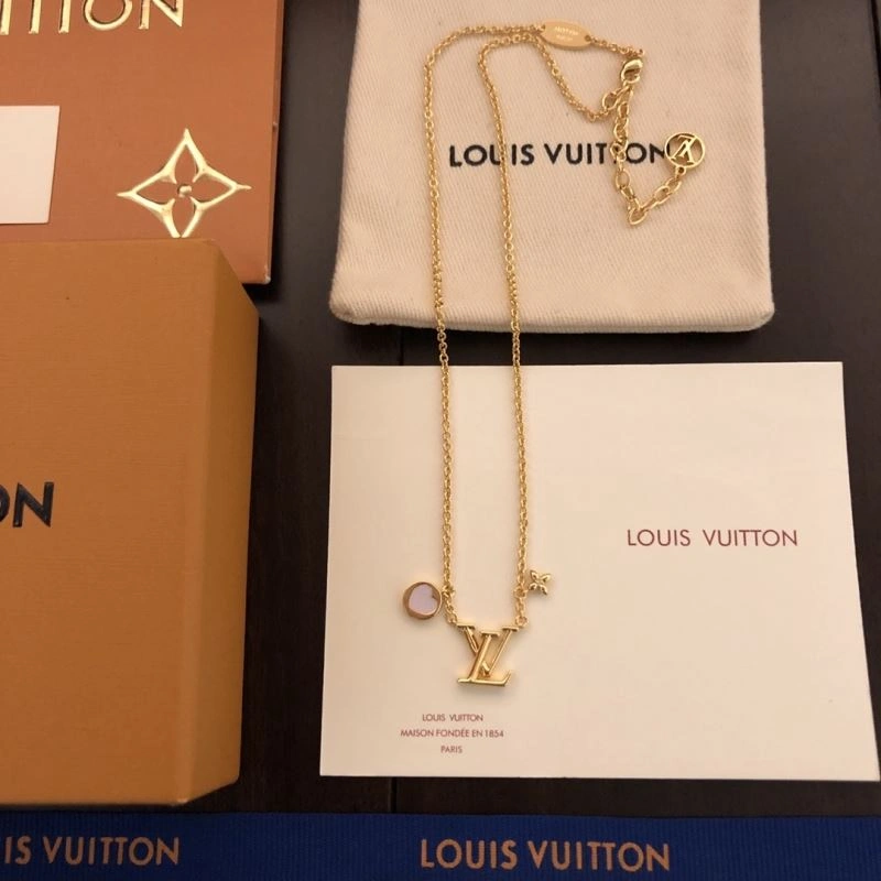 TechFriendly Louis Vuitton Bracelets 250277