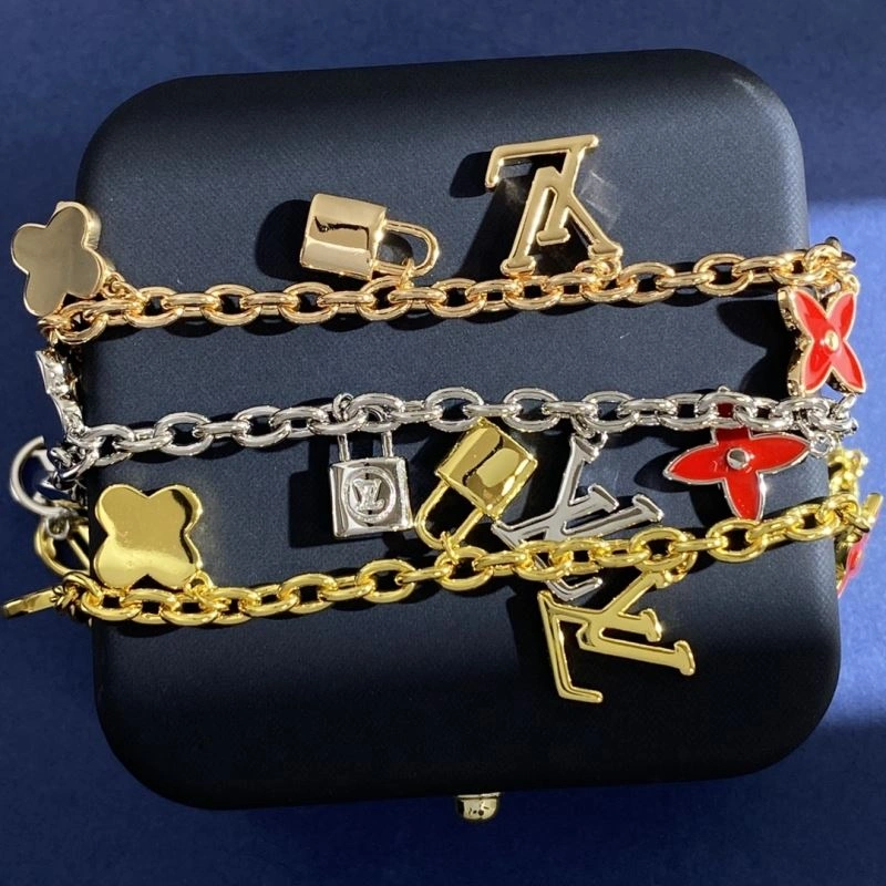 GoodFit Louis Vuitton Bracelets 250304