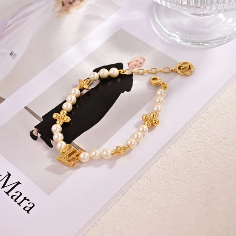 WeatherProof Louis Vuitton Bracelets 250298