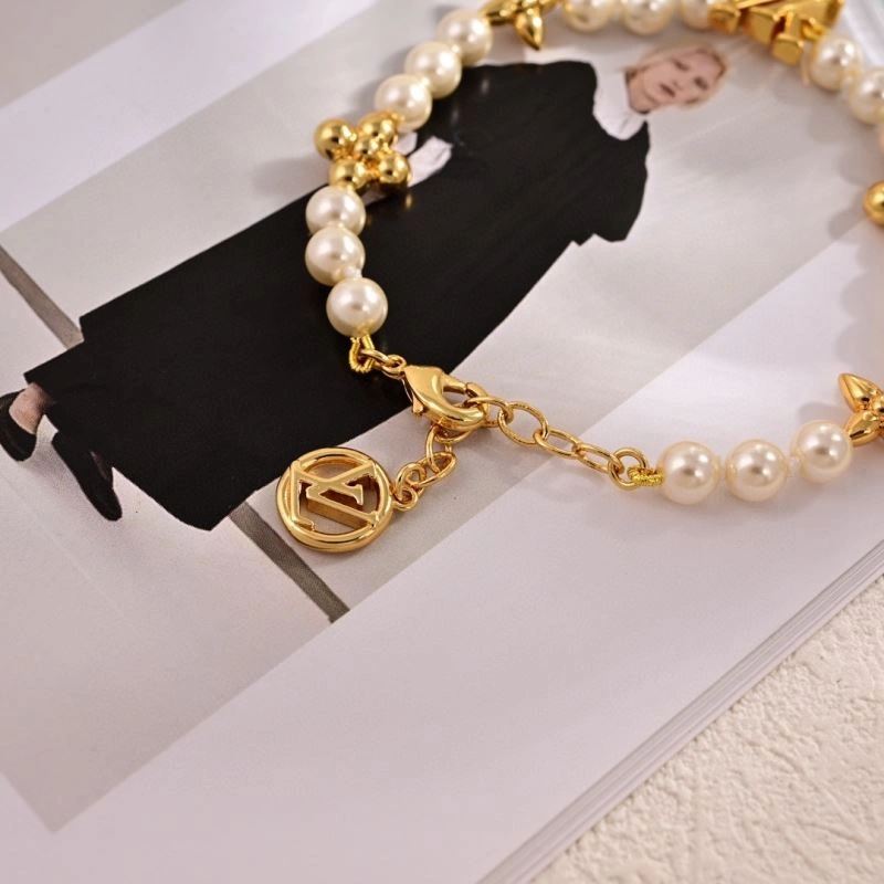 WeatherProof Louis Vuitton Bracelets 250298