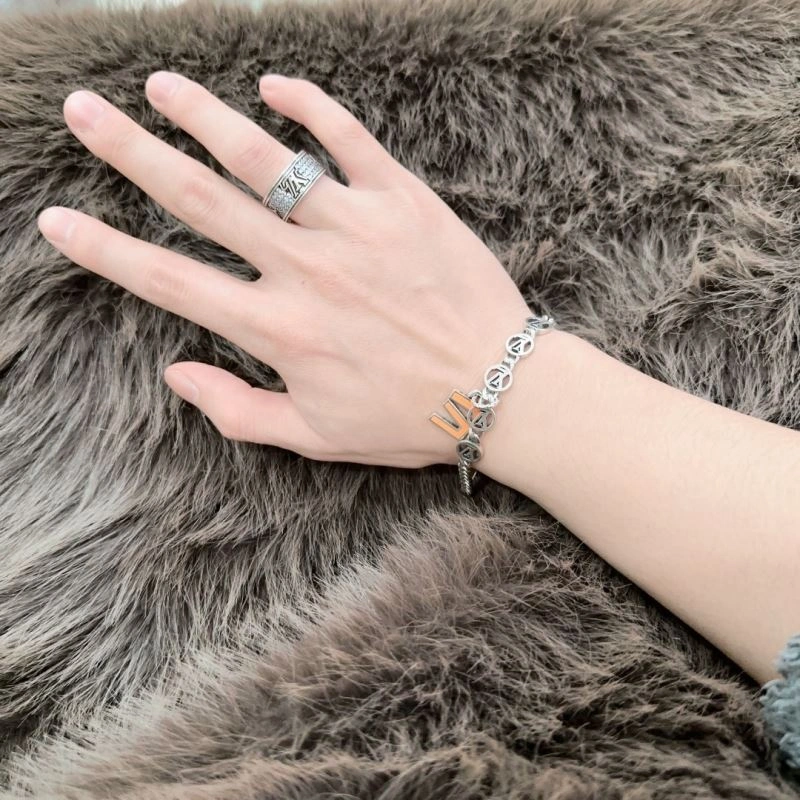 Louis Vuitton Bracelets Original 250278