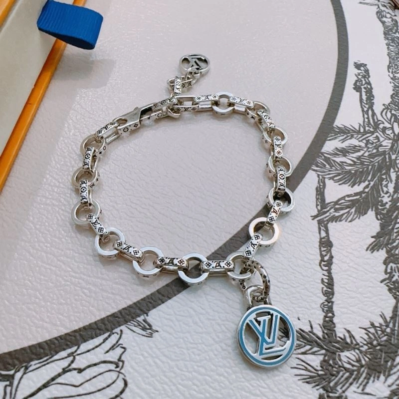 Louis Vuitton Bracelets Practical 250289