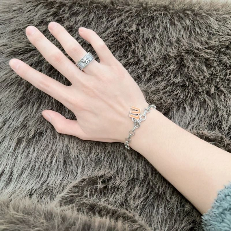 SunProtective Louis Vuitton Bracelets 250276