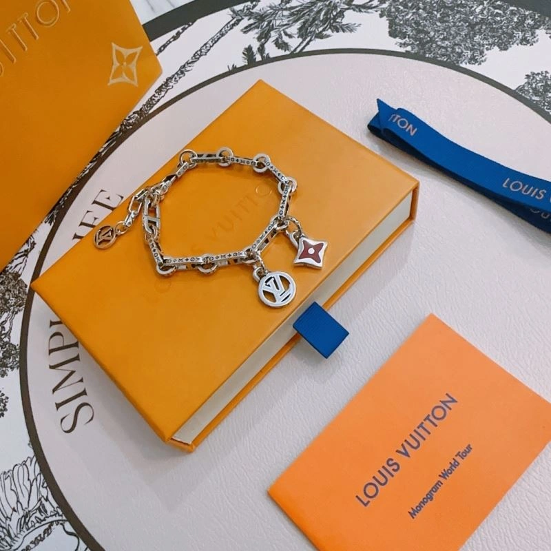 WellDesigned Louis Vuitton Bracelets 250282