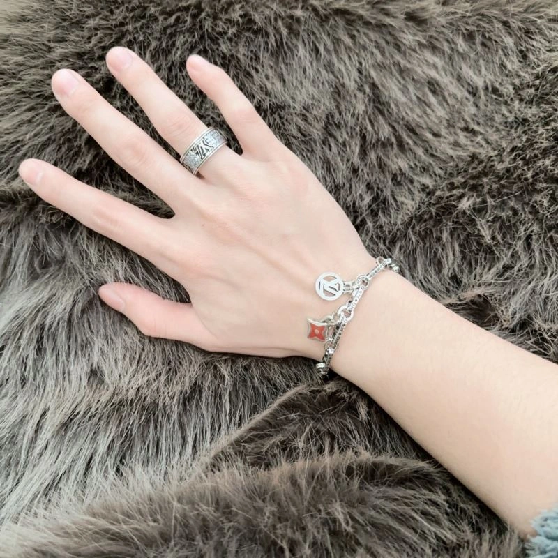 WellDesigned Louis Vuitton Bracelets 250282