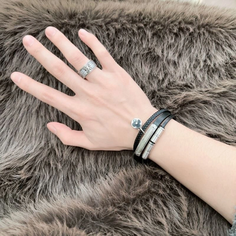 Louis Vuitton Bracelets Chic 250271