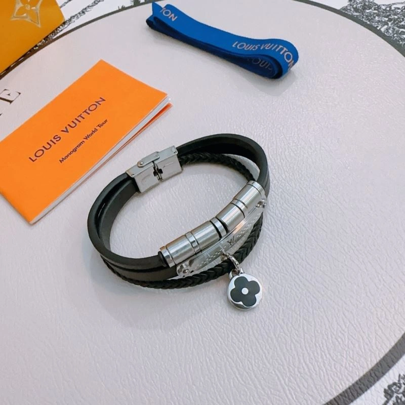 Louis Vuitton Bracelets Chic 250271