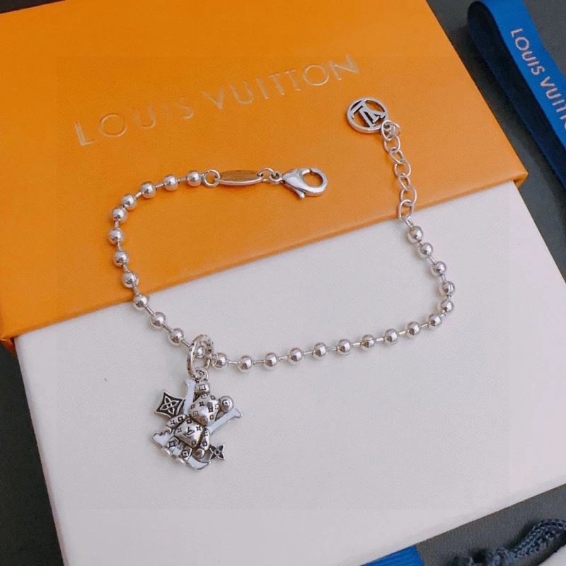 Louis Vuitton Bracelets Trendy 250264