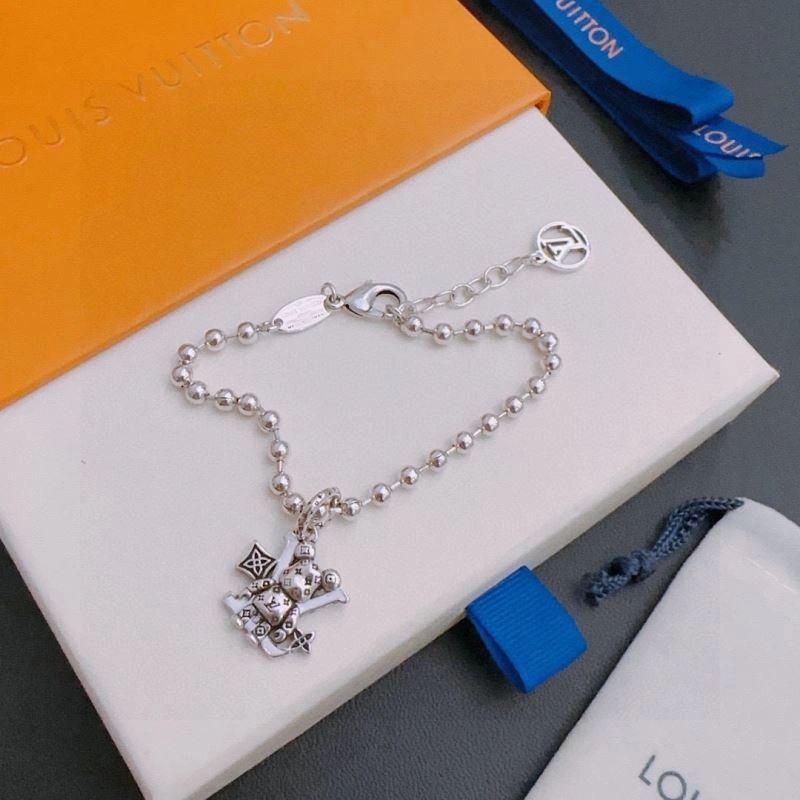 Louis Vuitton Bracelets Trendy 250264