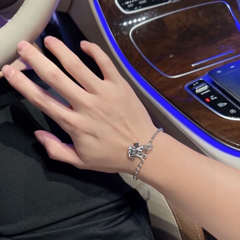 Louis Vuitton Bracelets Trendy 250264