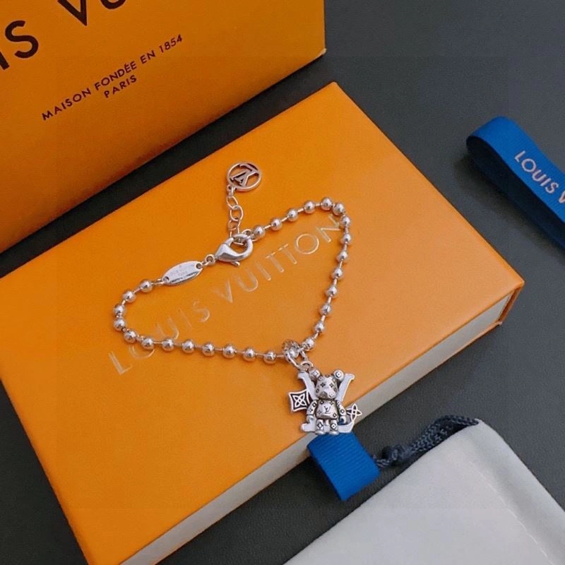 Louis Vuitton Bracelets Trendy 250264