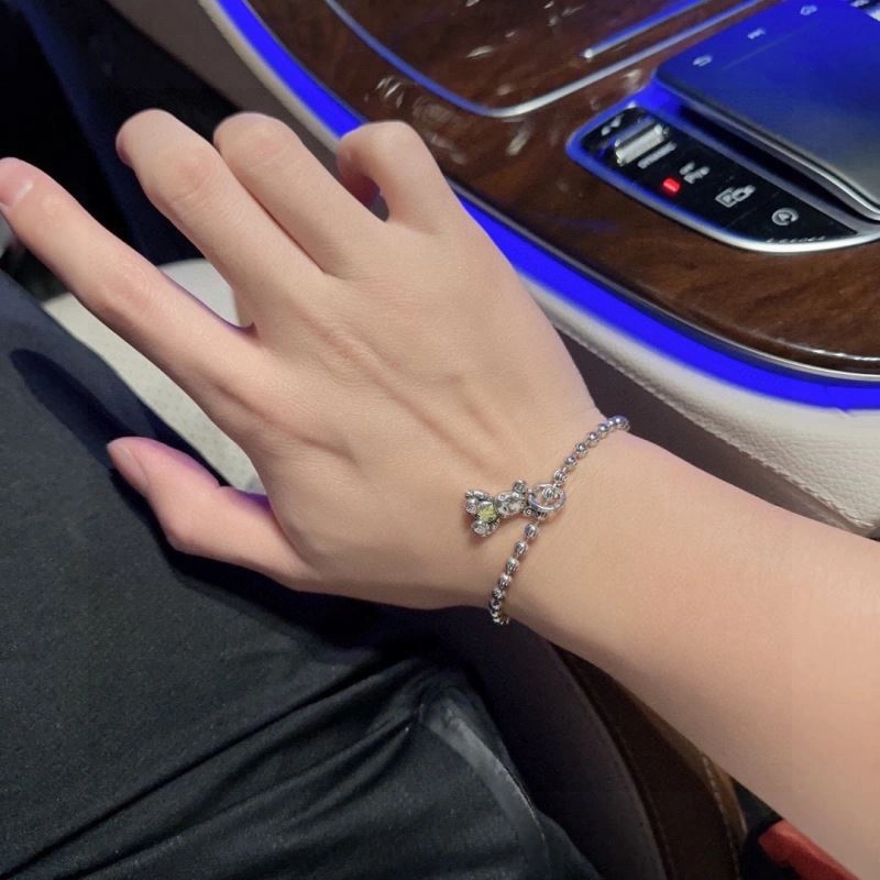 Premium Louis Vuitton Bracelets 250265