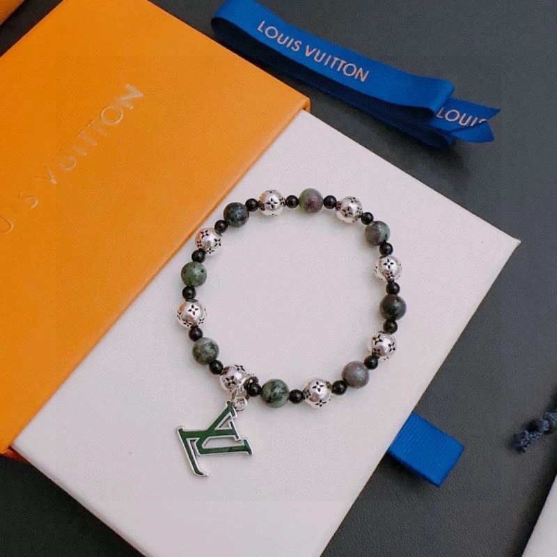 Elegant Louis Vuitton Bracelets 250252