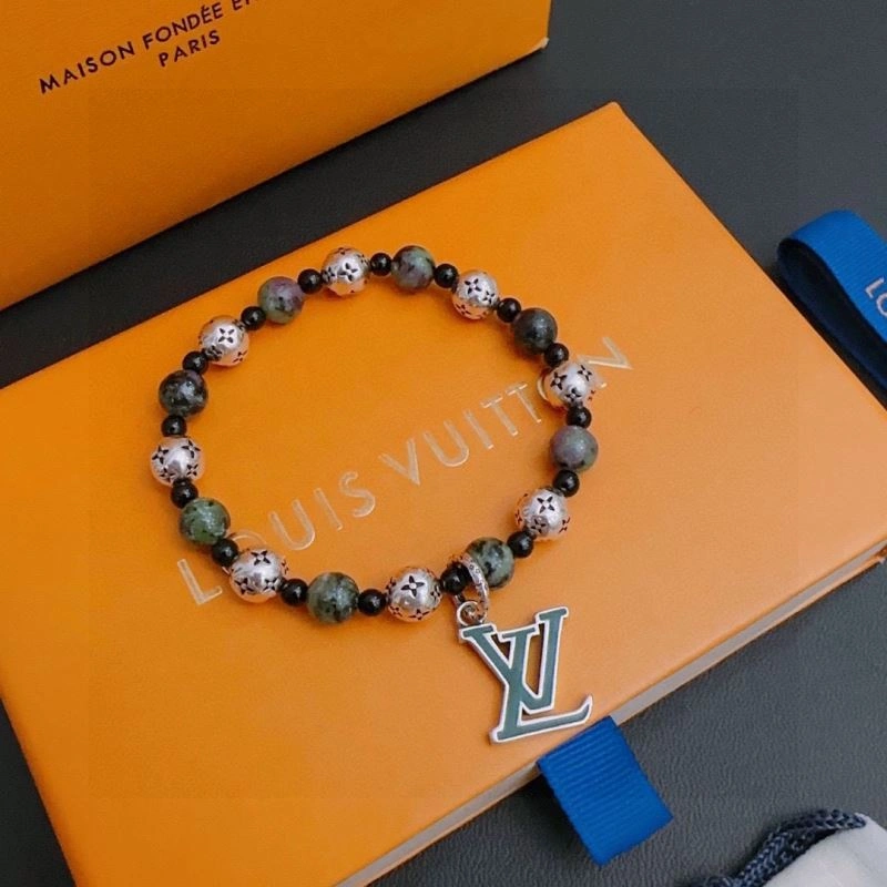 Elegant Louis Vuitton Bracelets 250252