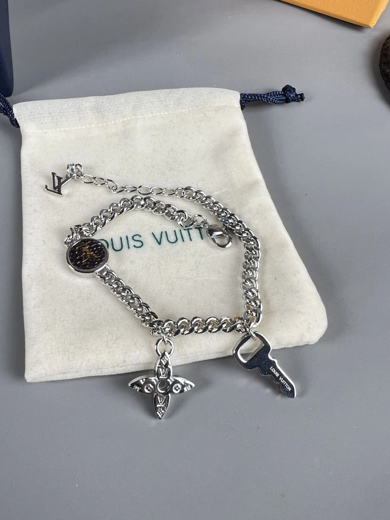 Breathable Louis Vuitton Bracelets 250240