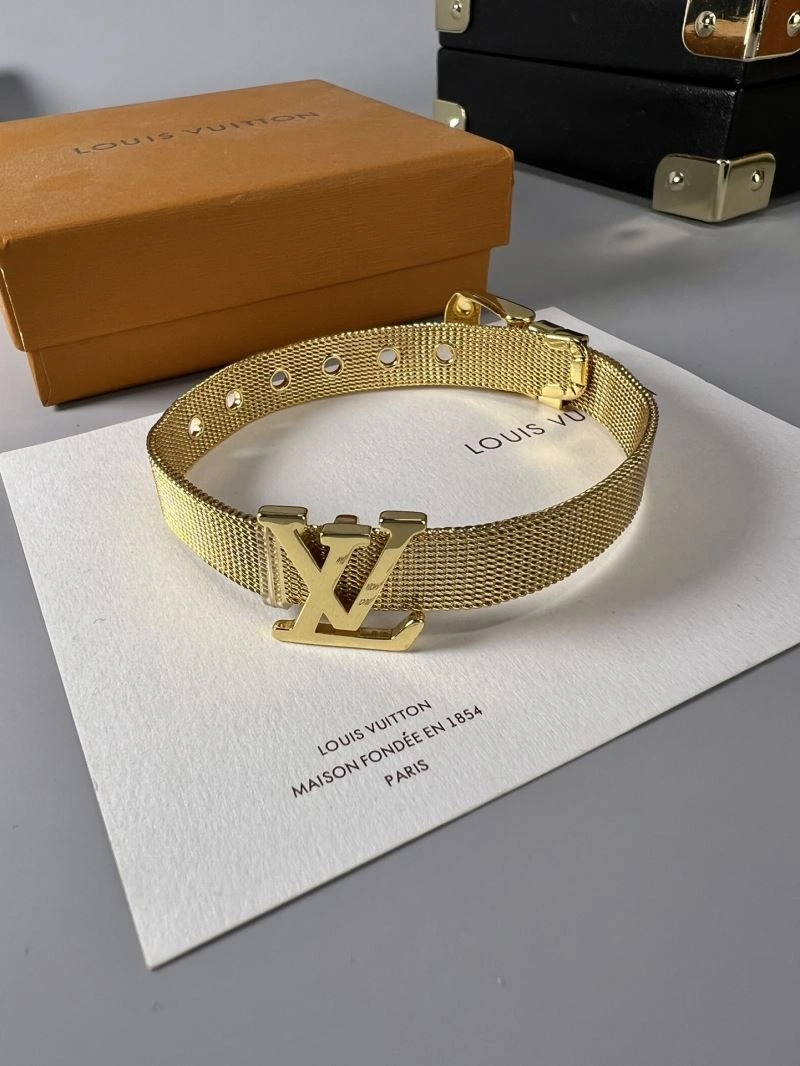 Supportive Louis Vuitton Bracelets 250245