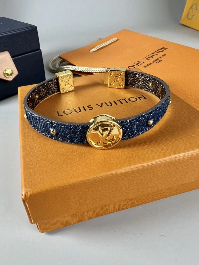 WaterResistant Louis Vuitton Bracelets 250241