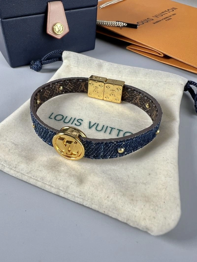 WaterResistant Louis Vuitton Bracelets 250241