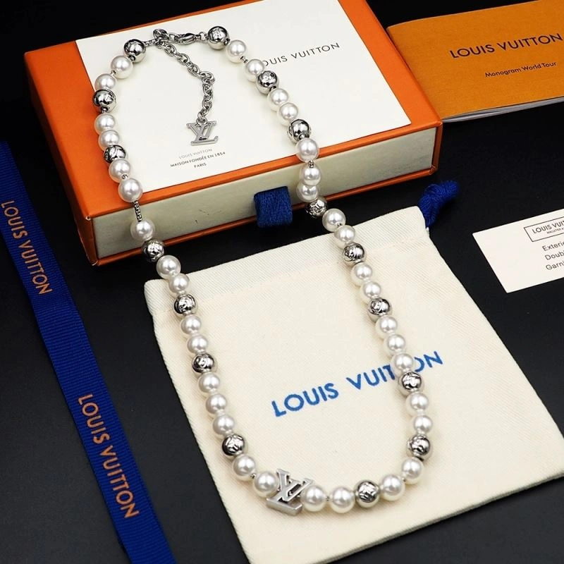 MoistureWicking Louis Vuitton Bracelets 250230