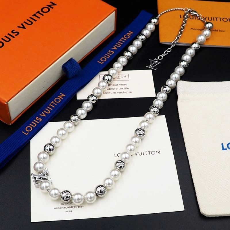 MoistureWicking Louis Vuitton Bracelets 250230
