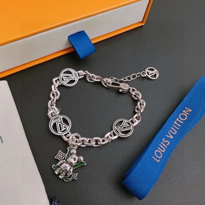 Louis Vuitton Bracelets Trendsetting 249976