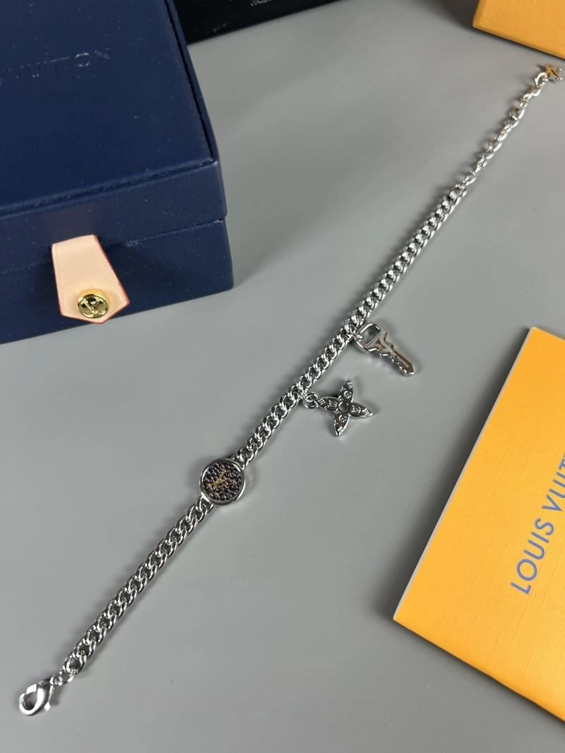 StreetReady Louis Vuitton Bracelets 249963