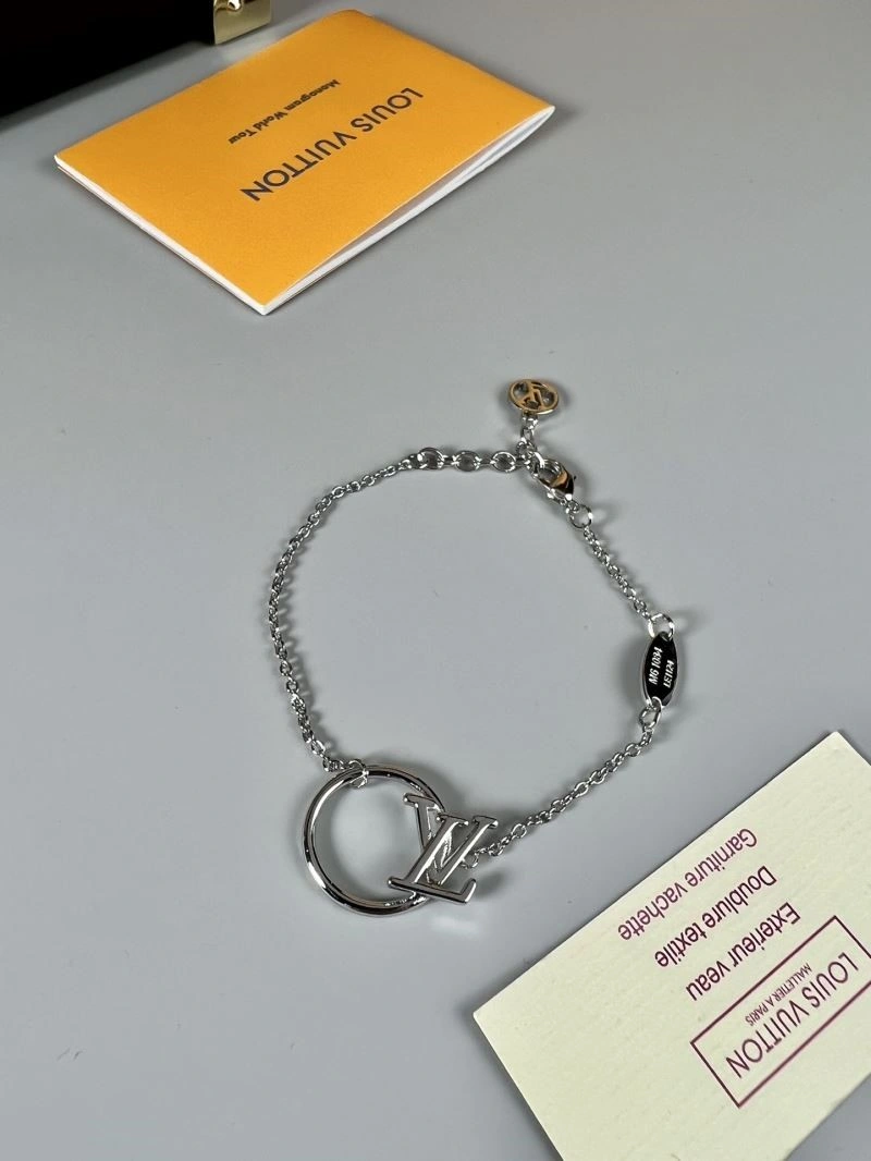 Louis Vuitton Bracelets DailyWear 249985