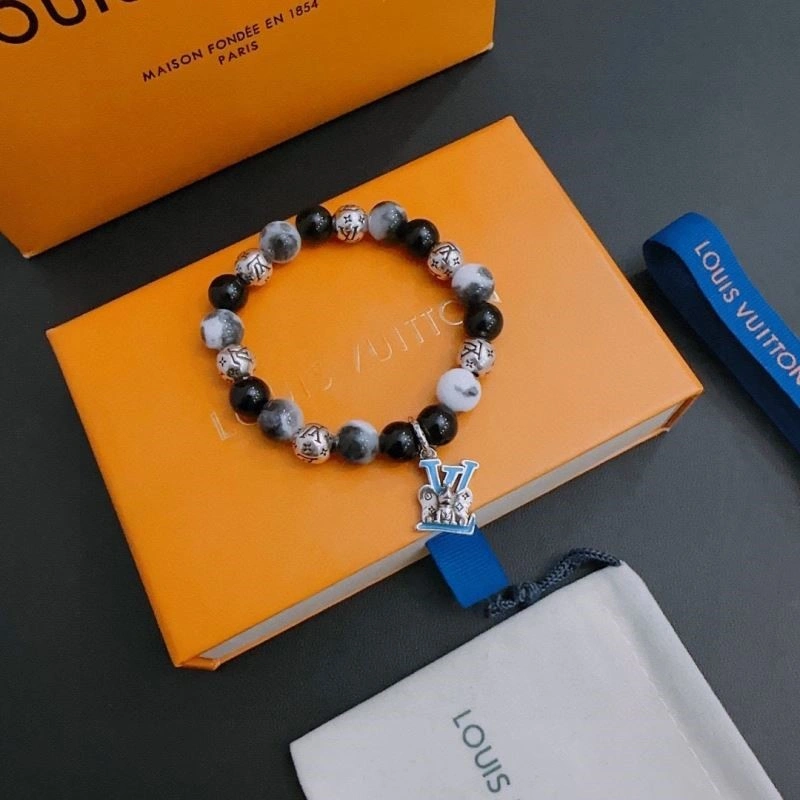 Vibrant Louis Vuitton Bracelets 249954