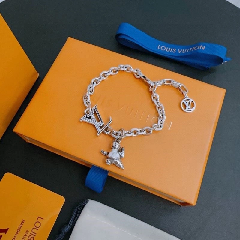 Youthful Louis Vuitton Bracelets 249927