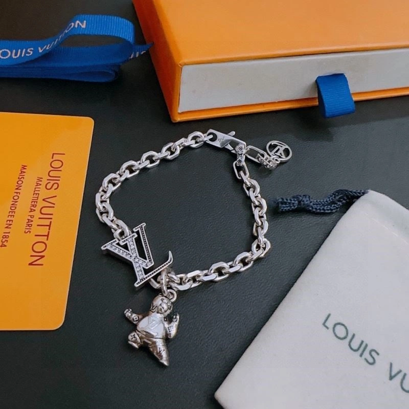 Youthful Louis Vuitton Bracelets 249927