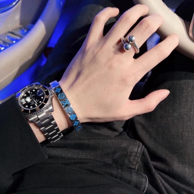 Louis Vuitton Bracelets FastDry 249923