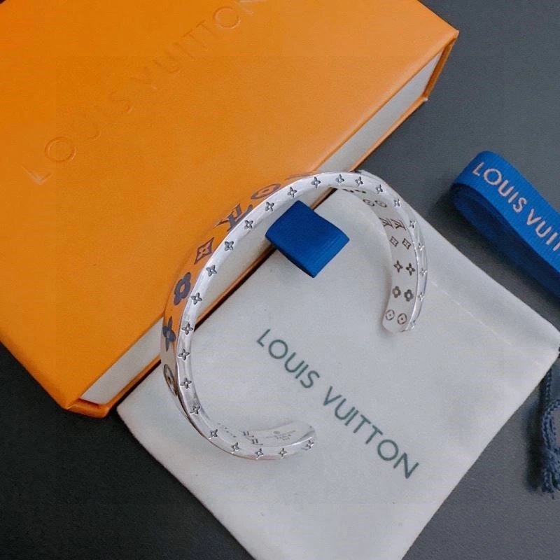 Louis Vuitton Bracelets FastDry 249923