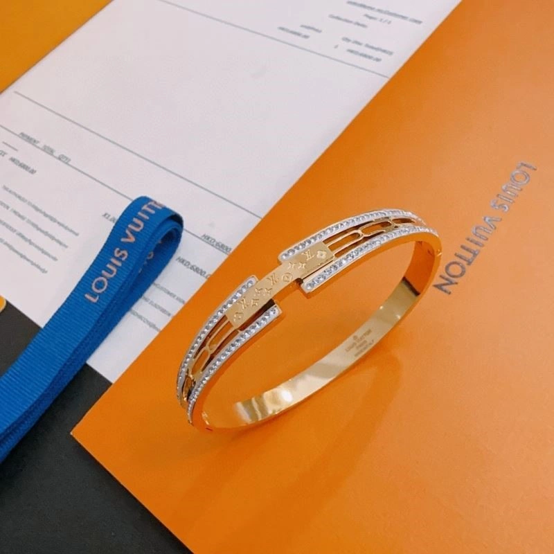 Louis Vuitton Bracelets EyeCatching 249931