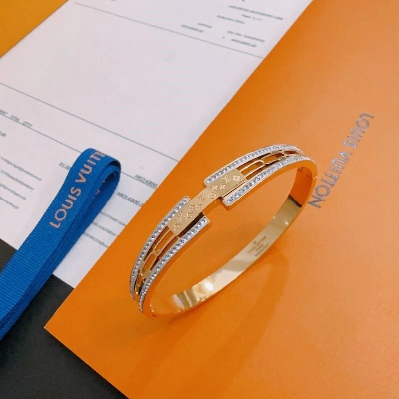 Louis Vuitton Bracelets EyeCatching 249931