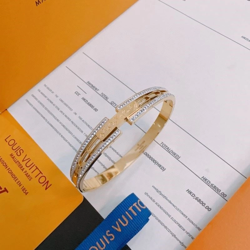 Louis Vuitton Bracelets EyeCatching 249931