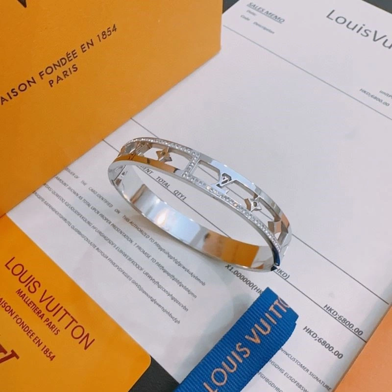 Classic Louis Vuitton Bracelets 249934