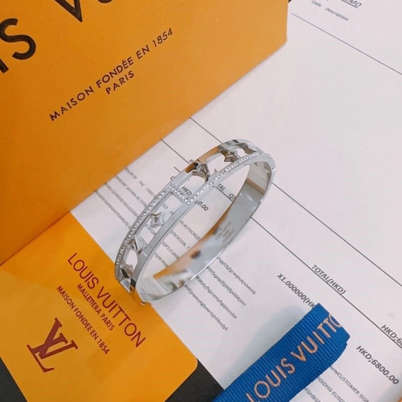 Classic Louis Vuitton Bracelets 249934