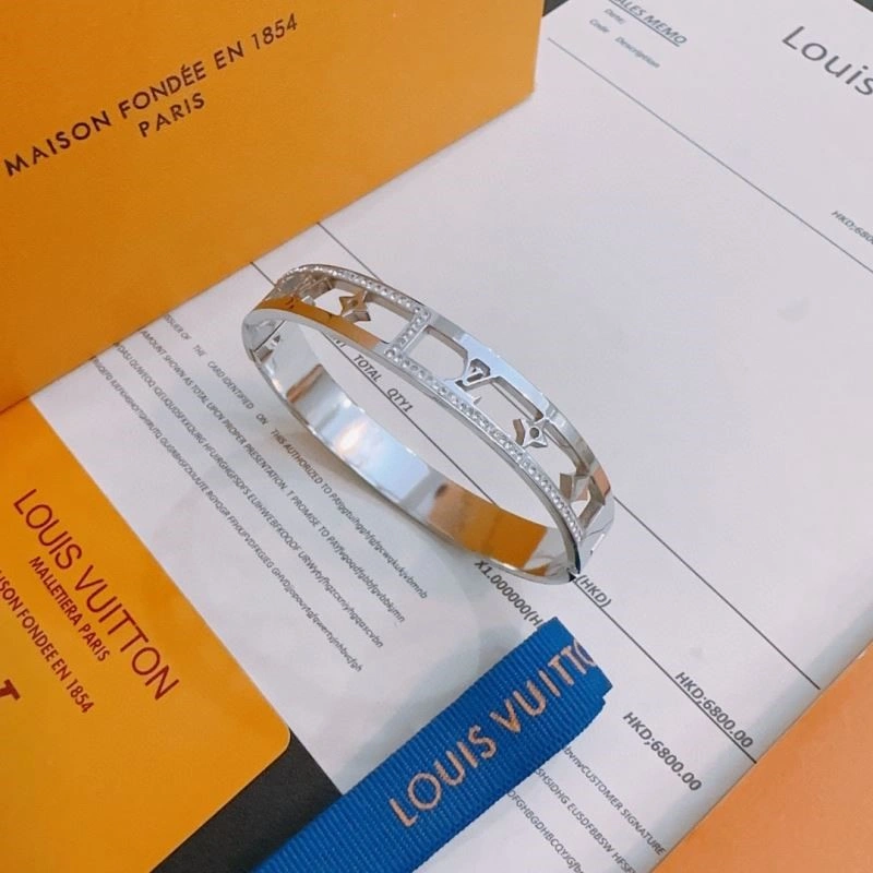 Classic Louis Vuitton Bracelets 249934