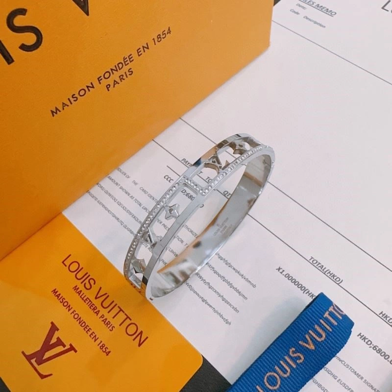Classic Louis Vuitton Bracelets 249934