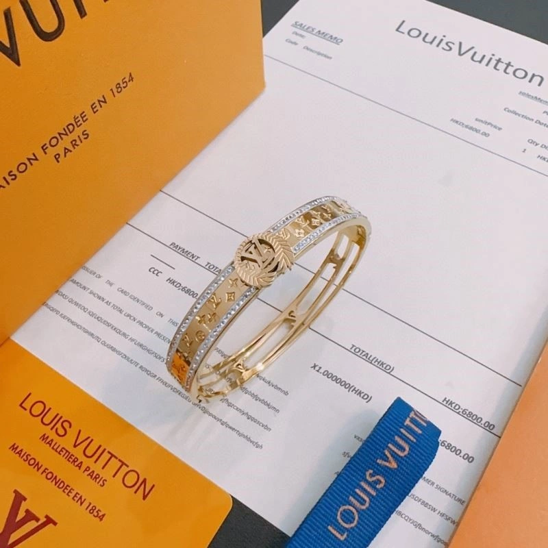 Louis Vuitton Bracelets Fashionable 249925
