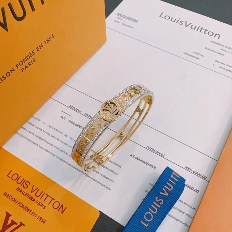 Louis Vuitton Bracelets Fashionable 249925