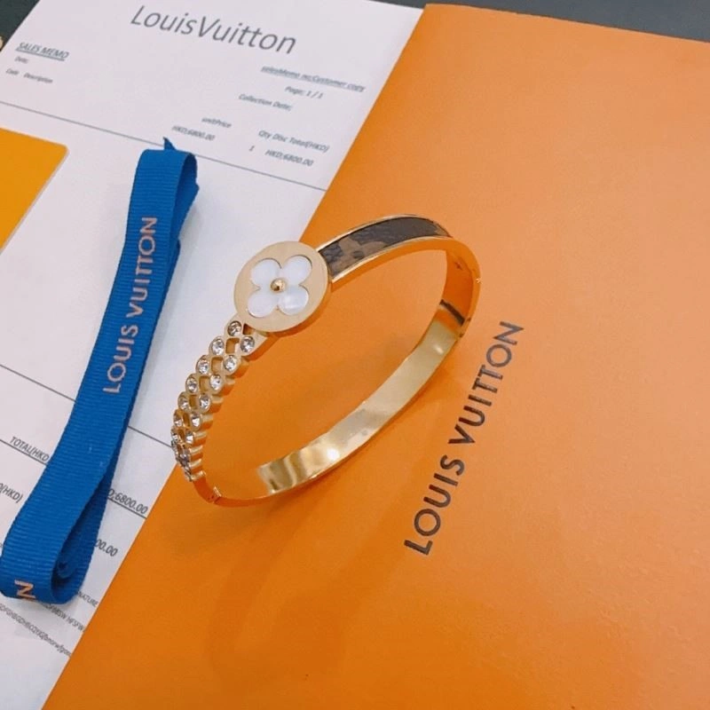 DailyWear Louis Vuitton Bracelets 249919