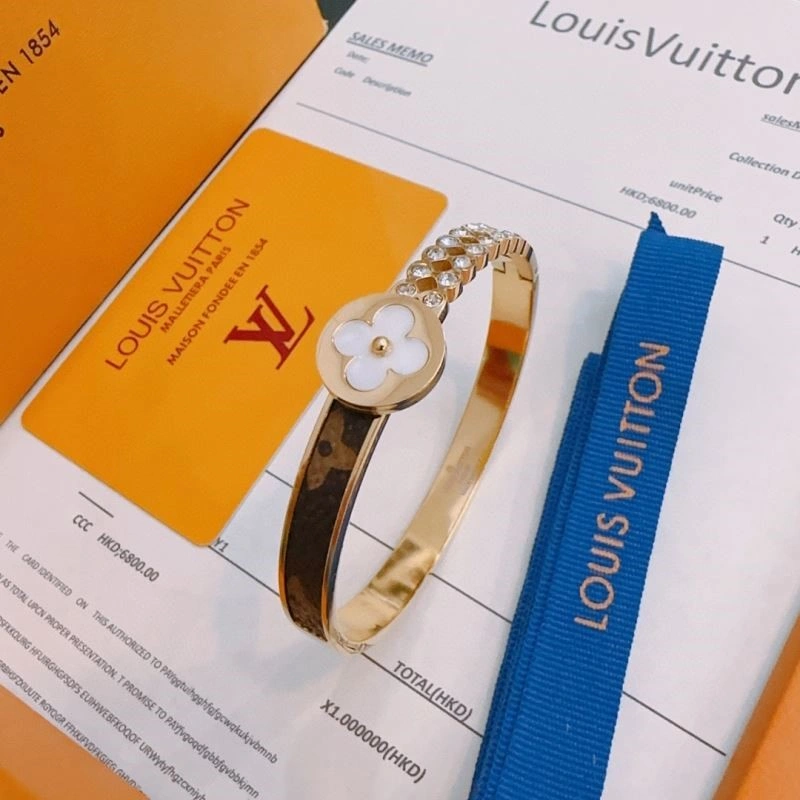 DailyWear Louis Vuitton Bracelets 249919