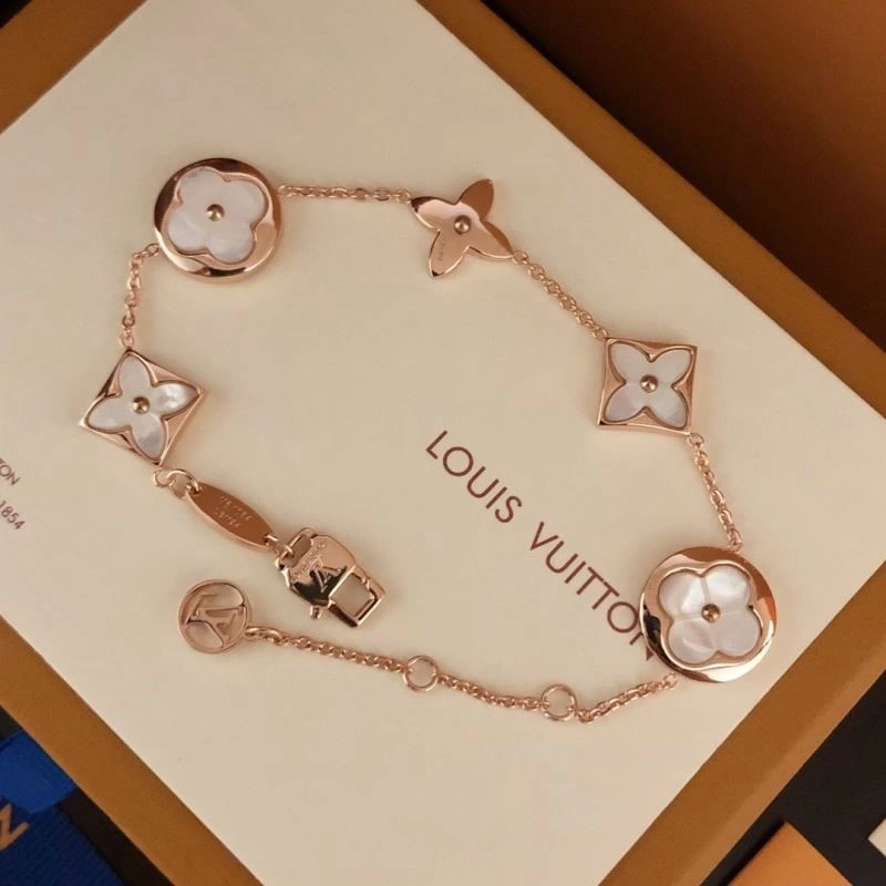 EasyCare Louis Vuitton Bracelets 249936