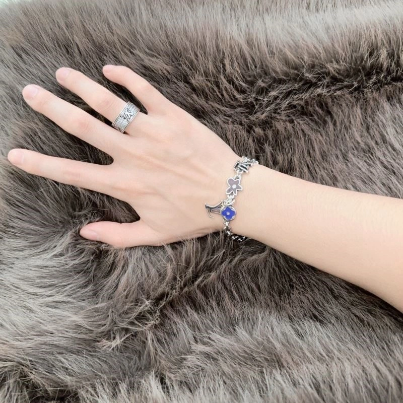 ZeroBulk Louis Vuitton Bracelets 249930