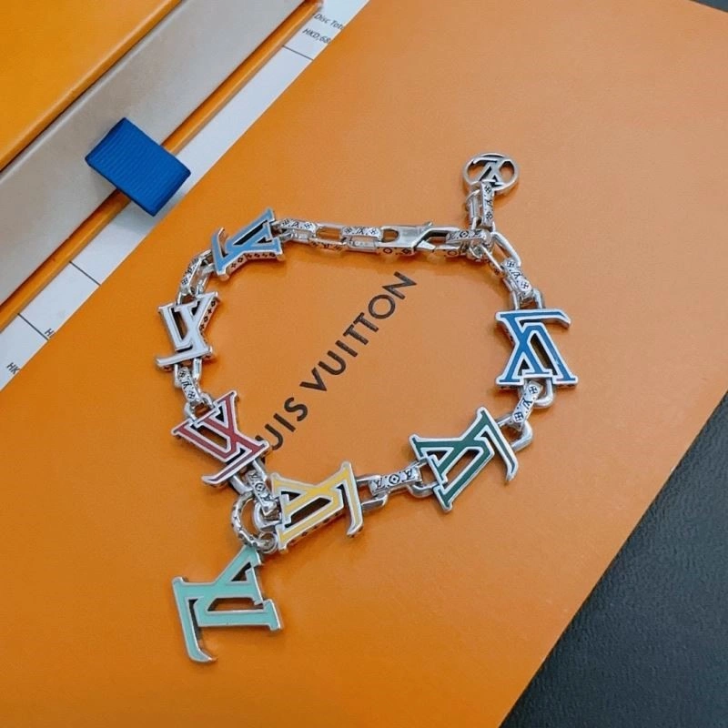 Trendy Louis Vuitton Bracelets 249946