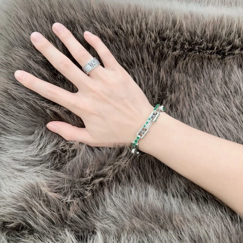 EasyMatch Louis Vuitton Bracelets 249944