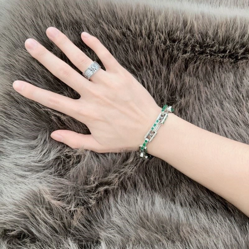 EasyMatch Louis Vuitton Bracelets 249944