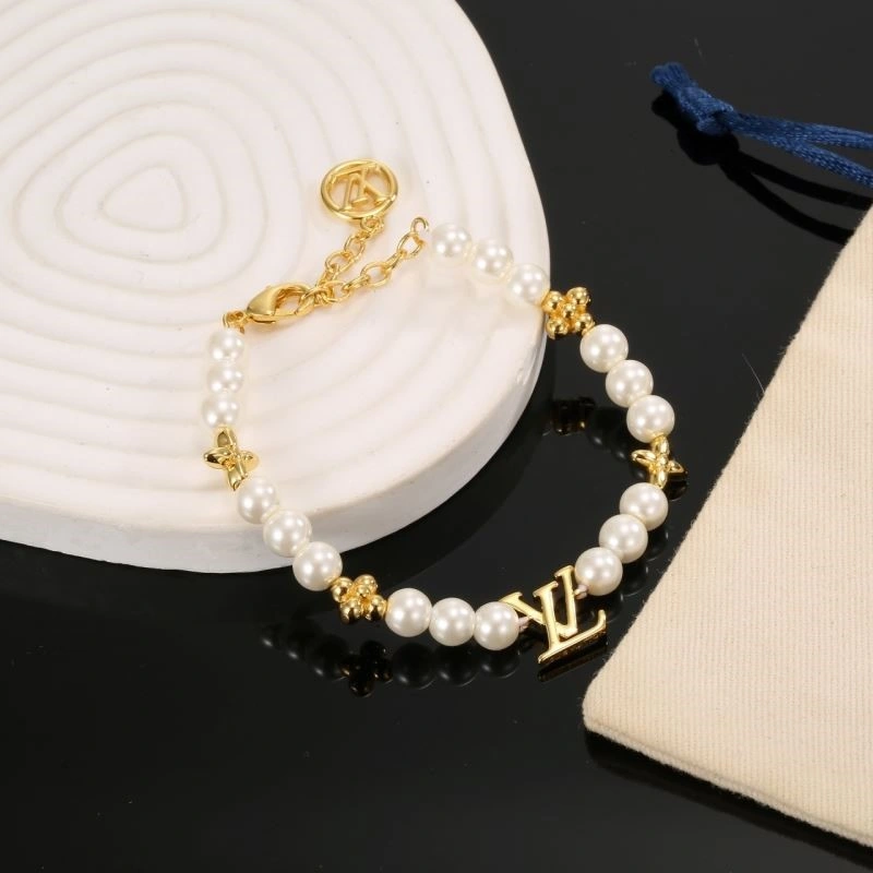 Louis Vuitton Bracelets TechFriendly 249937